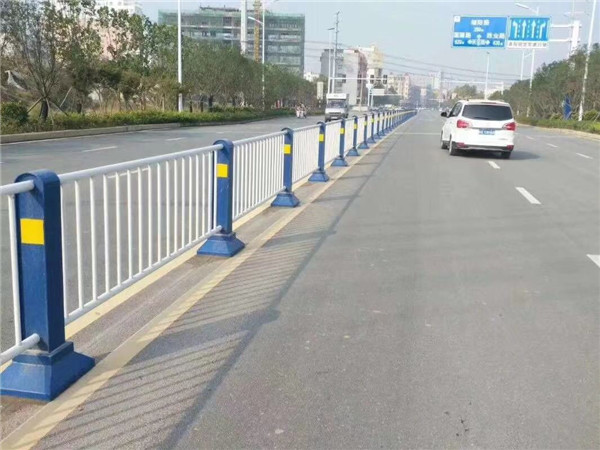 道路護(hù)欄